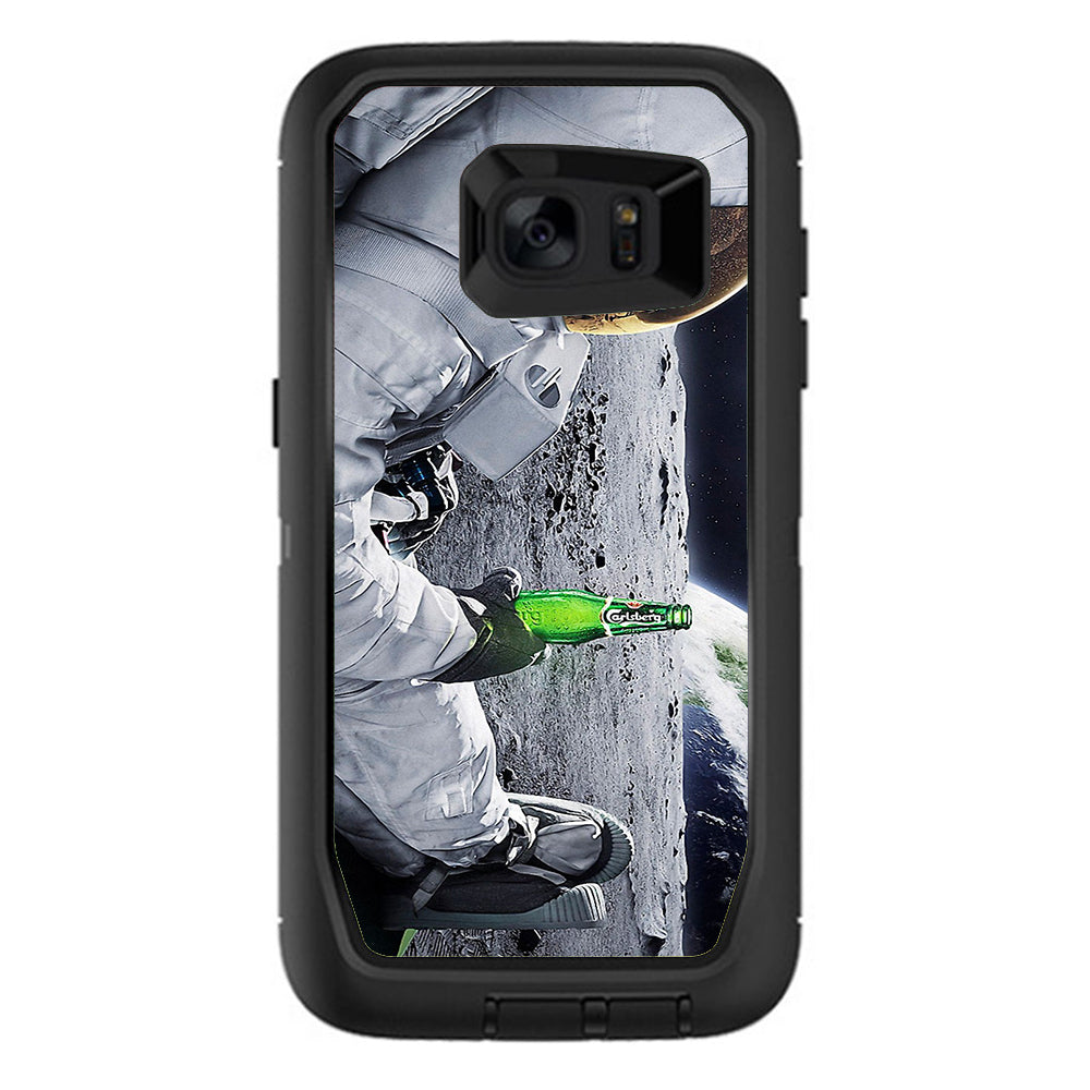  Astronaut Having A Beer Otterbox Defender Samsung Galaxy S7 Edge Skin
