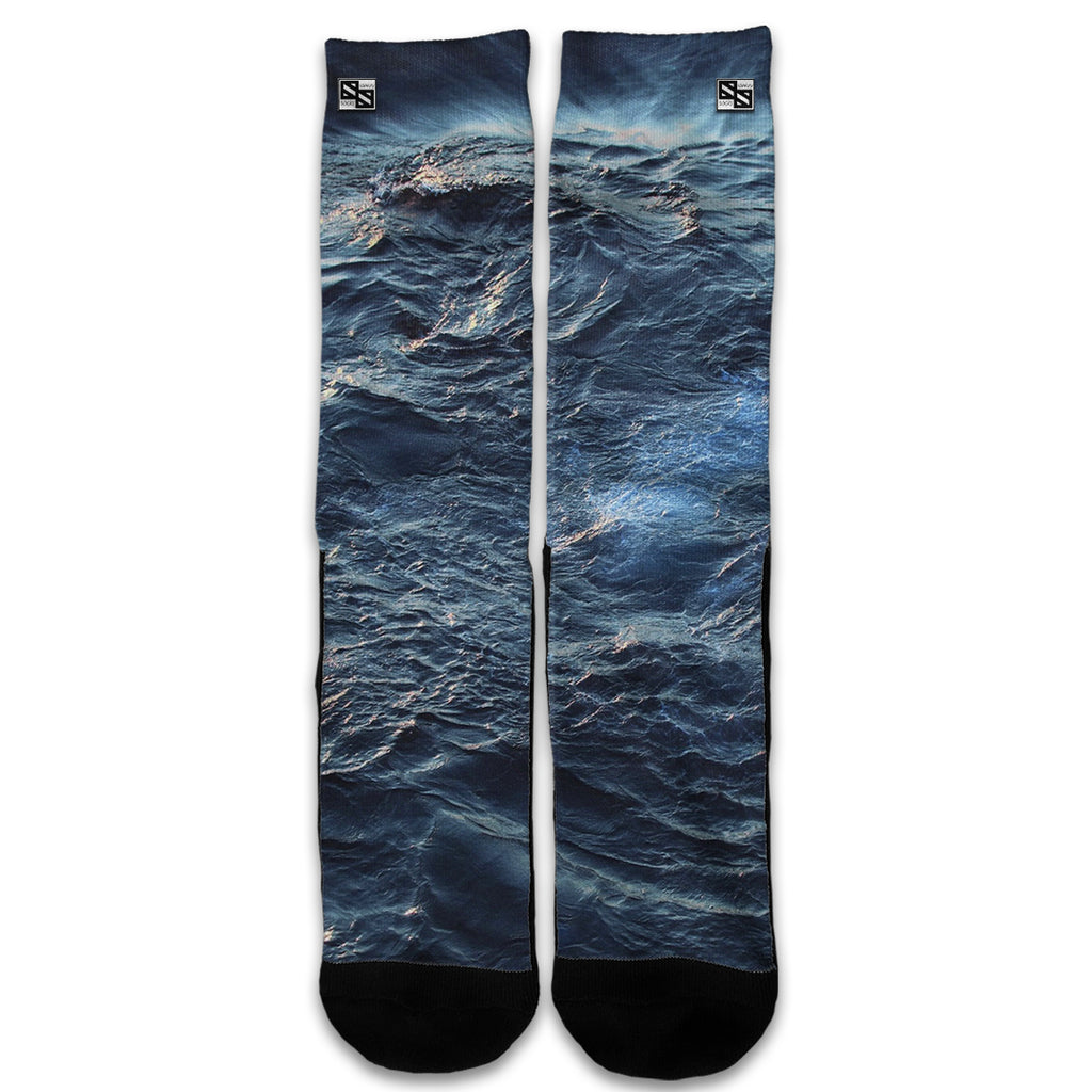  Sea Waves Universal Socks