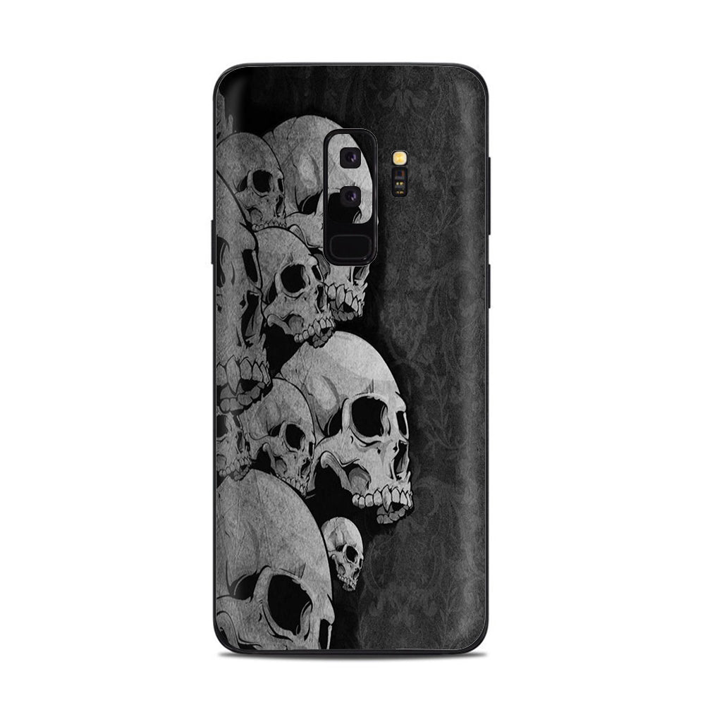  Skulls Stacked Samsung Galaxy S9 Plus Skin