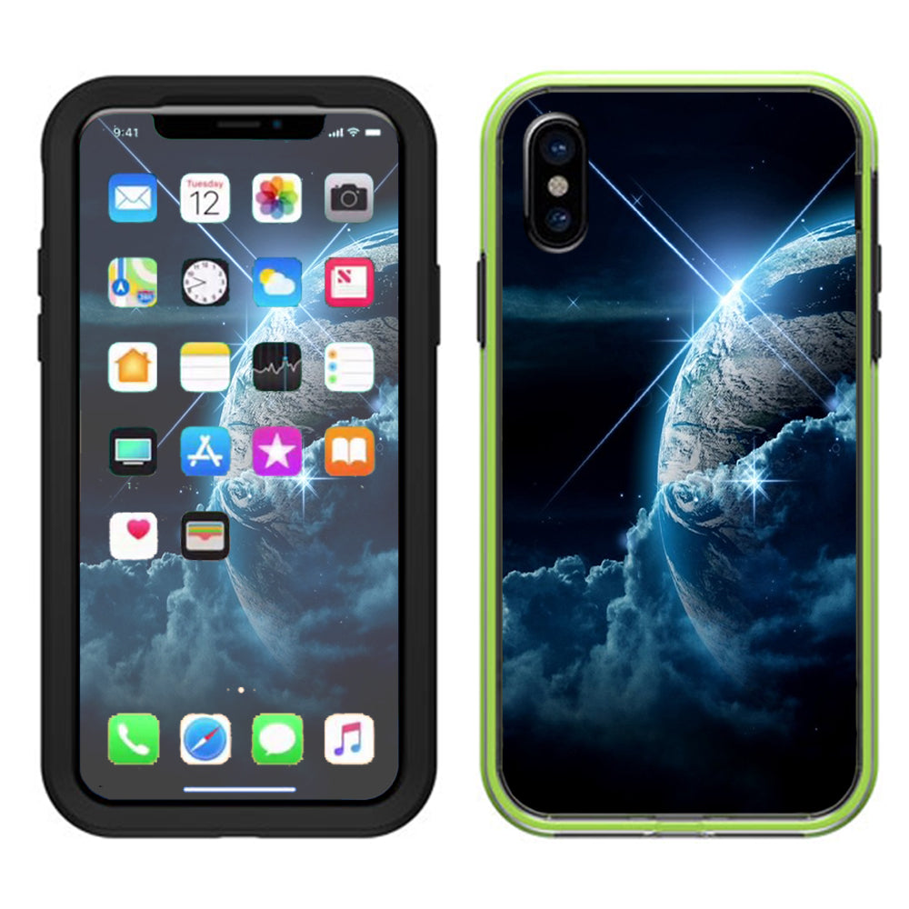  Earth Wrapped In Clouds Lifeproof Slam Case iPhone X Skin