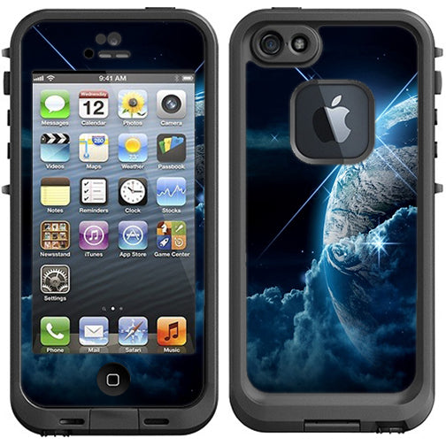  Earth Wrapped In Clouds Lifeproof Fre iPhone 5 Skin