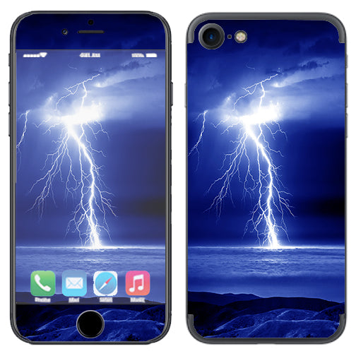  Lightning On The Ocean Apple iPhone 7 or iPhone 8 Skin
