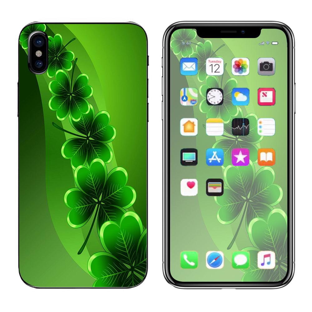  Shamrocks, Glowing Green Apple iPhone X Skin