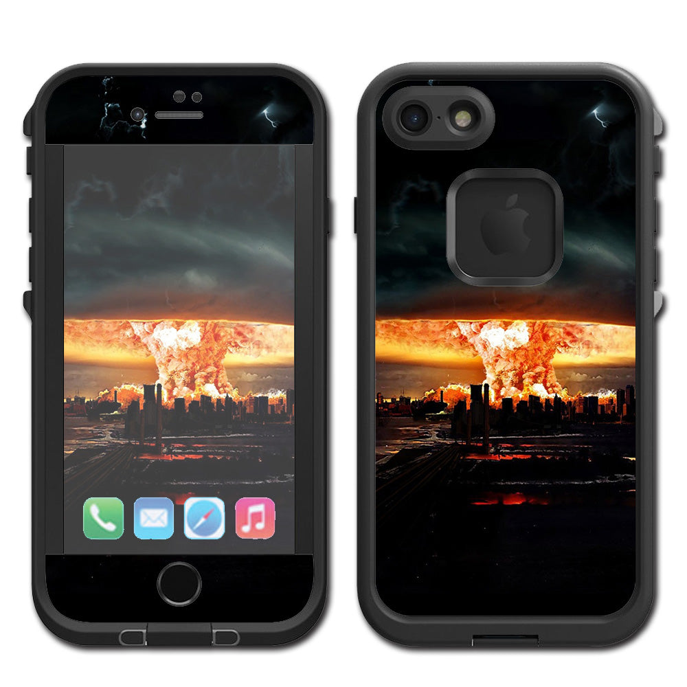  Mushroom Cloud, Atom Bomb Lifeproof Fre iPhone 7 or iPhone 8 Skin