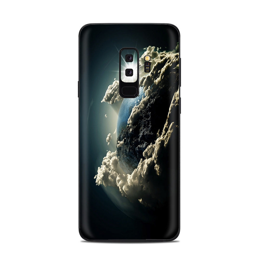  Planet In The Clouds Samsung Galaxy S9 Plus Skin