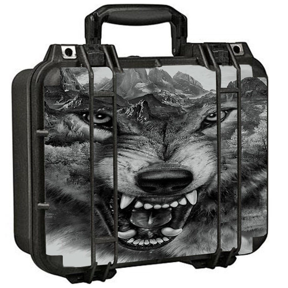  Angry Wolf Growling Mountains Pelican Case 1400 Skin