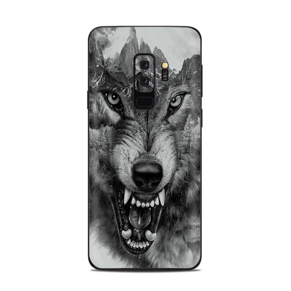  Angry Wolf Growling Mountains Samsung Galaxy S9 Plus Skin