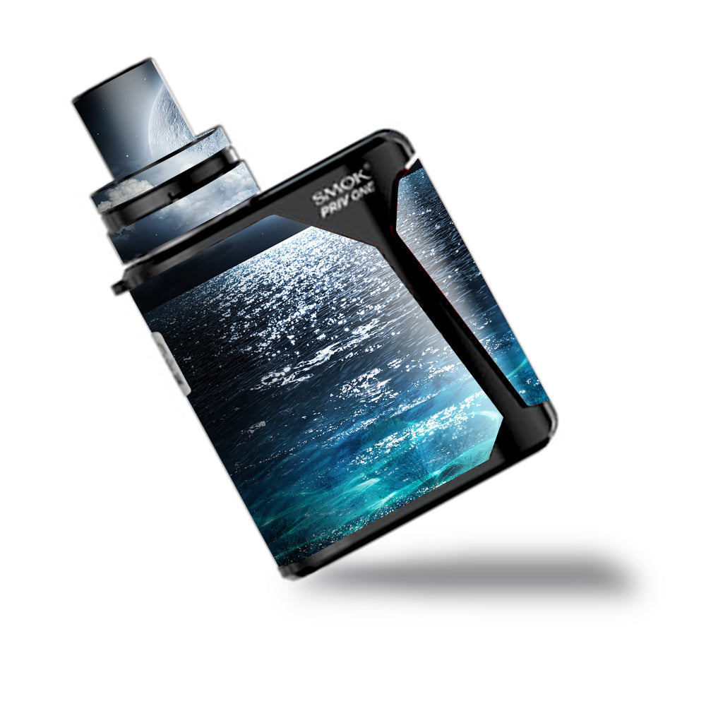 Giant Moon Over The Ocean  Smok Priv One Skin