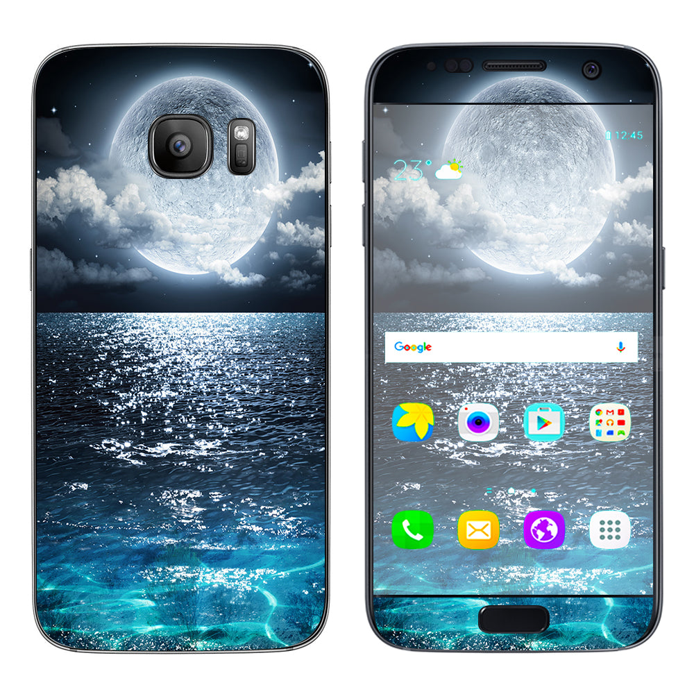  Giant Moon Over The Ocean  Samsung Galaxy S7 Skin