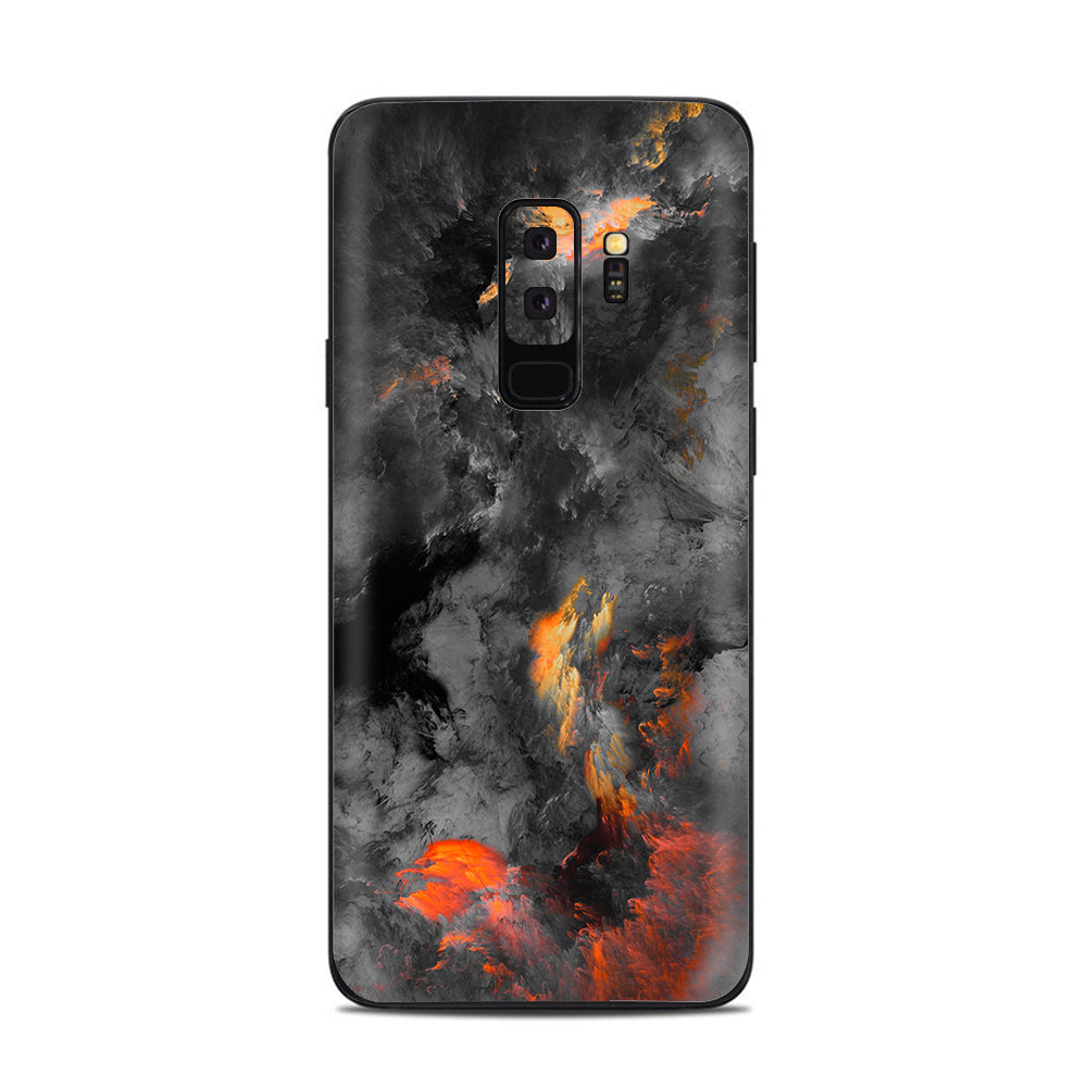 Grey Clouds On Fire Paint Samsung Galaxy S9 Plus Skin