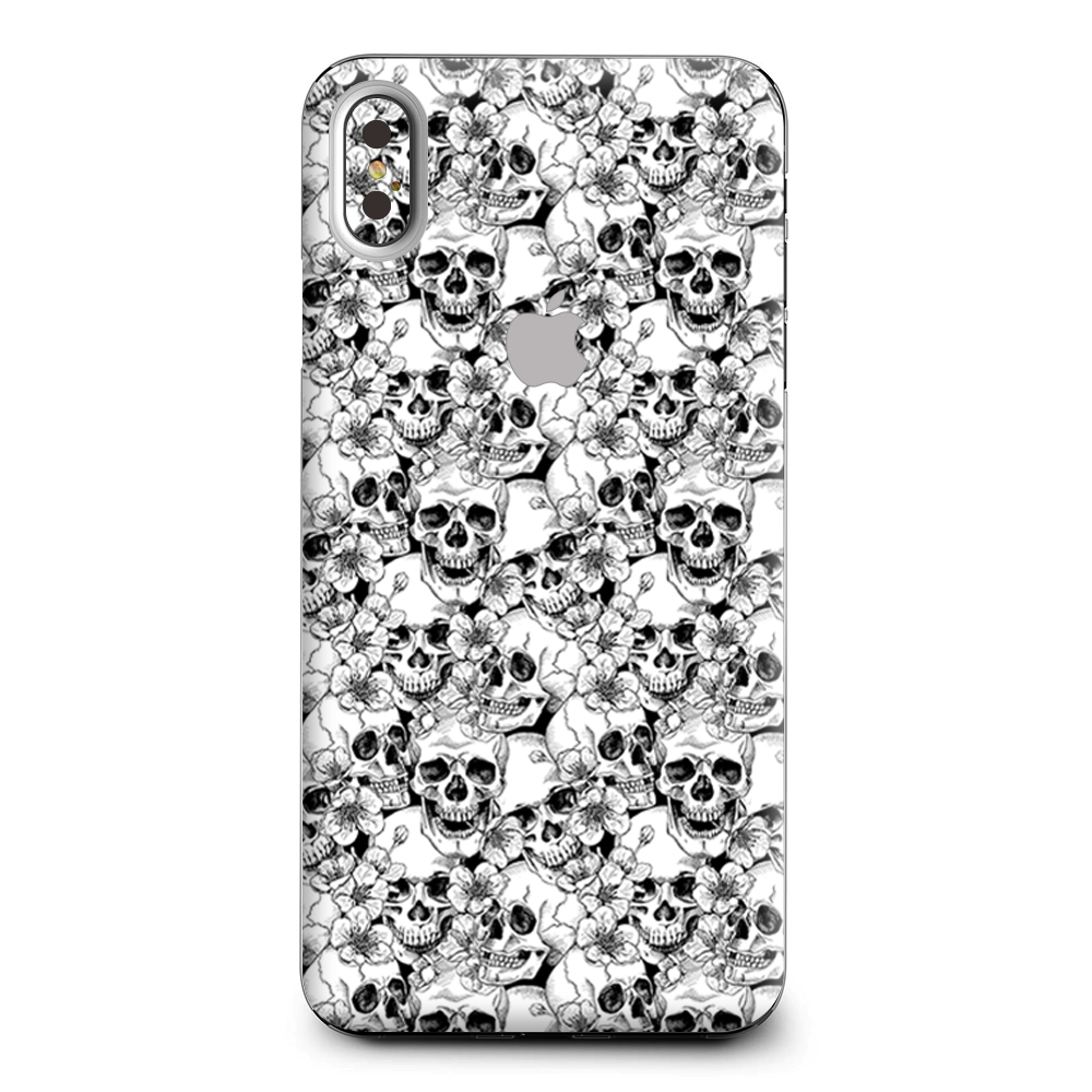 Black N White Skulls Apple iPhone XS Max Skin